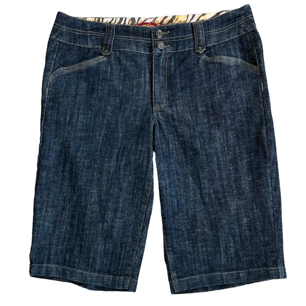 One 5 One Blue Chambray Jean Bermuda Shorts Size: 14 NWOT